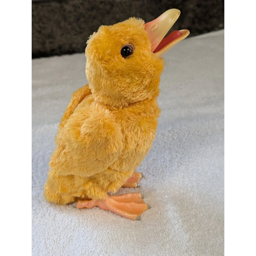 FurReal Friends Yellow Duck Duckling Newborn Baby Bird 2008 Hasbro Plush WORKS!